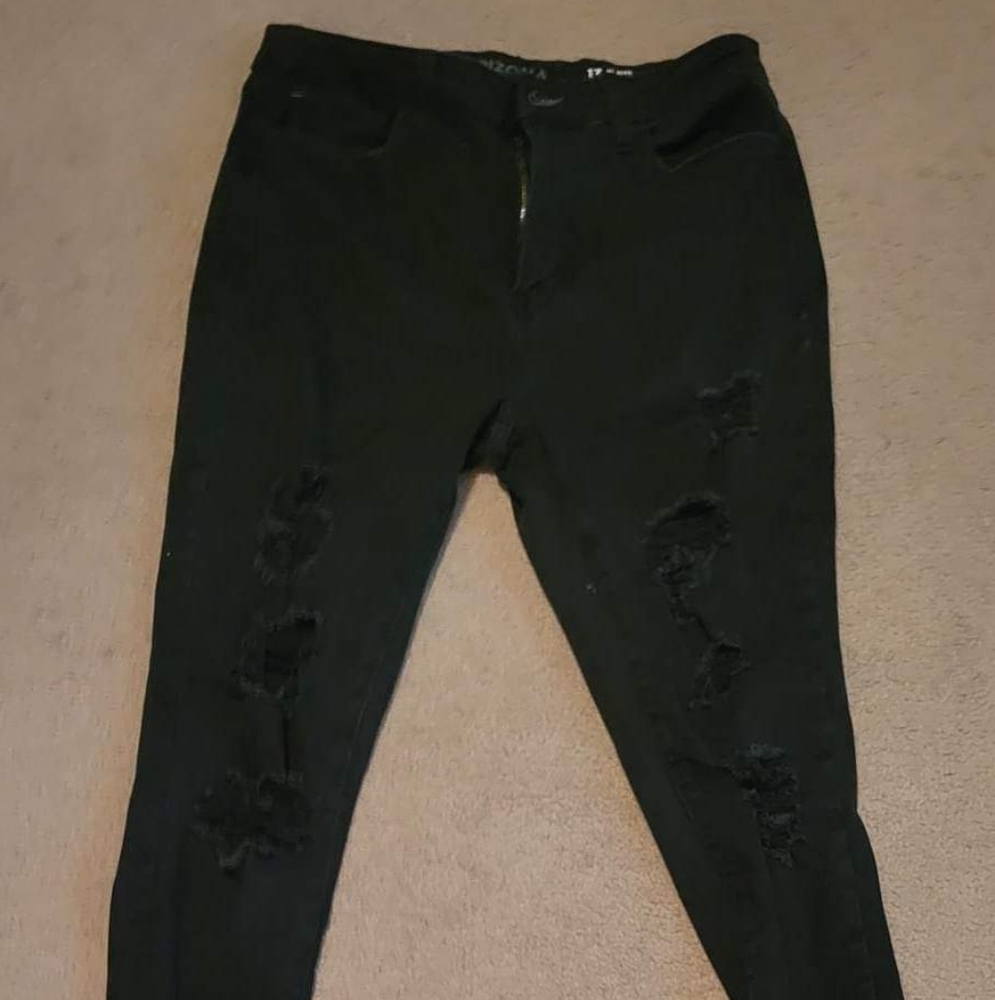 Ripped black jeans